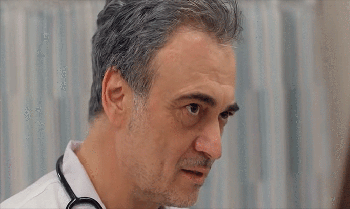 BİYOGRAFİ 📍 Kutsi kimdir, kaç yaşında? Bir zamanların Doktorlar Levent’i Kutsi nereli? İşte hayatı ve kariyeri