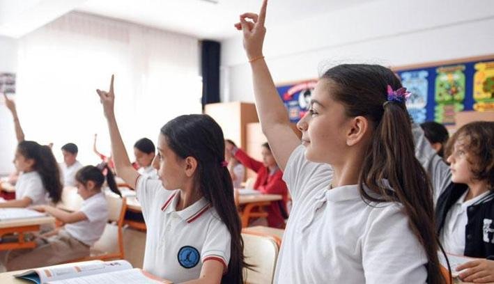 ARA TATİL TARİHLERİ 1. DÖNEM VE 2. DÖNEM 2026 || İlk ara tatil (Kasım ara tatili) ne zaman? Ara tatiller kalkacak mı, son durum ne?