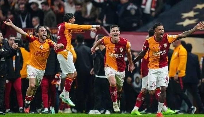 GALATASARAY STUTTGART MAÇI NE ZAMAN? UEFA Şampiyonlar Ligi Galatasaray Stuttgart maçı saat kaçta, hangi kanalda?