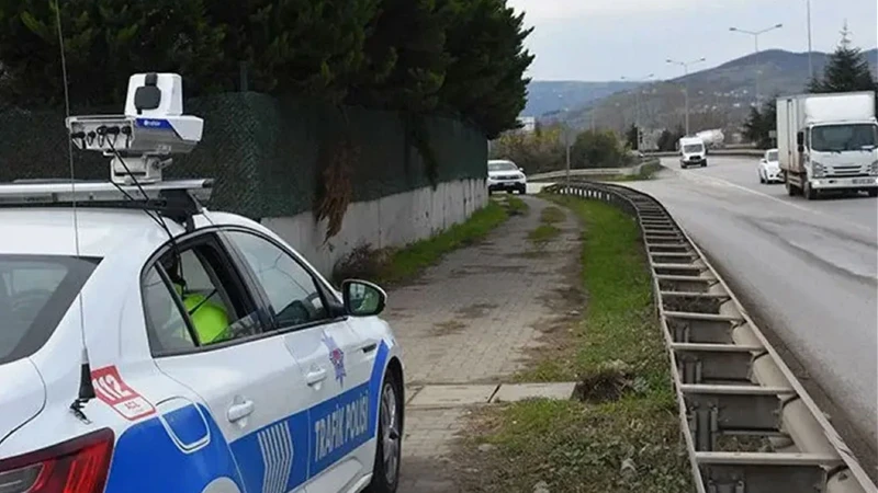 Trafikte yeni dönem: Radar öncesi yavaşlamak hız cezasını önlemeyecek